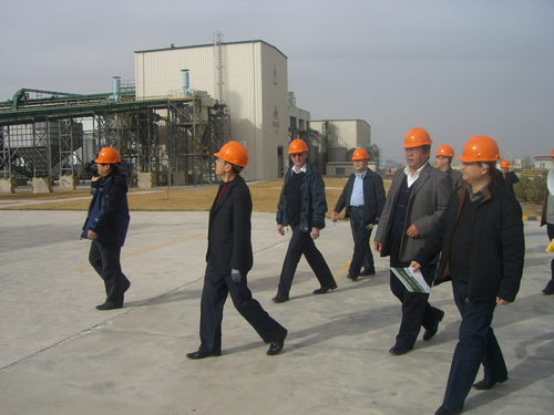 國(guó)家農(nóng)業(yè)部、財(cái)政部以及甘肅省農(nóng)業(yè)廳、財(cái)政廳等領(lǐng)導(dǎo)到公司考察調(diào)研