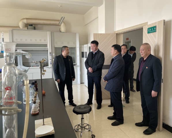 酒泉市政府黨組成員、副市長(zhǎng)哈里別克來(lái)敦煌種業(yè)調(diào)研指導(dǎo)工作